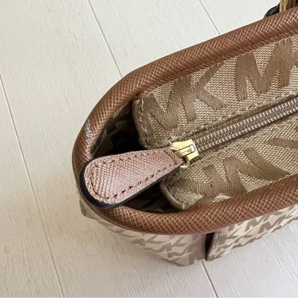 Michael Kors Canvas Jet Set Medium Logo Tote